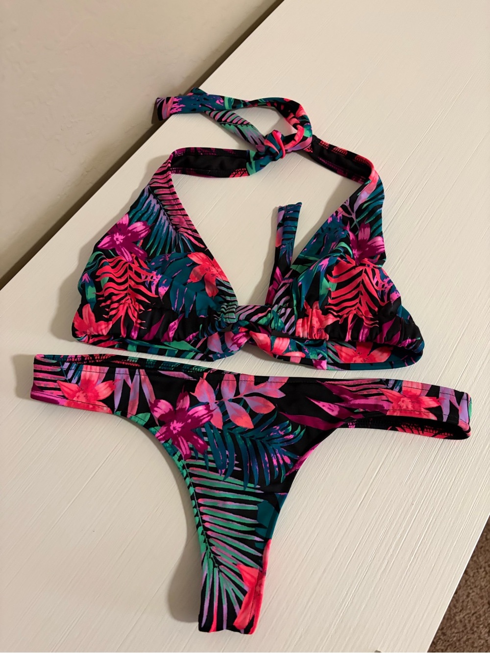 🌺☀️🌸Dollhouse Tropical Floral Thong Bikini Set 🌺☀️🌸